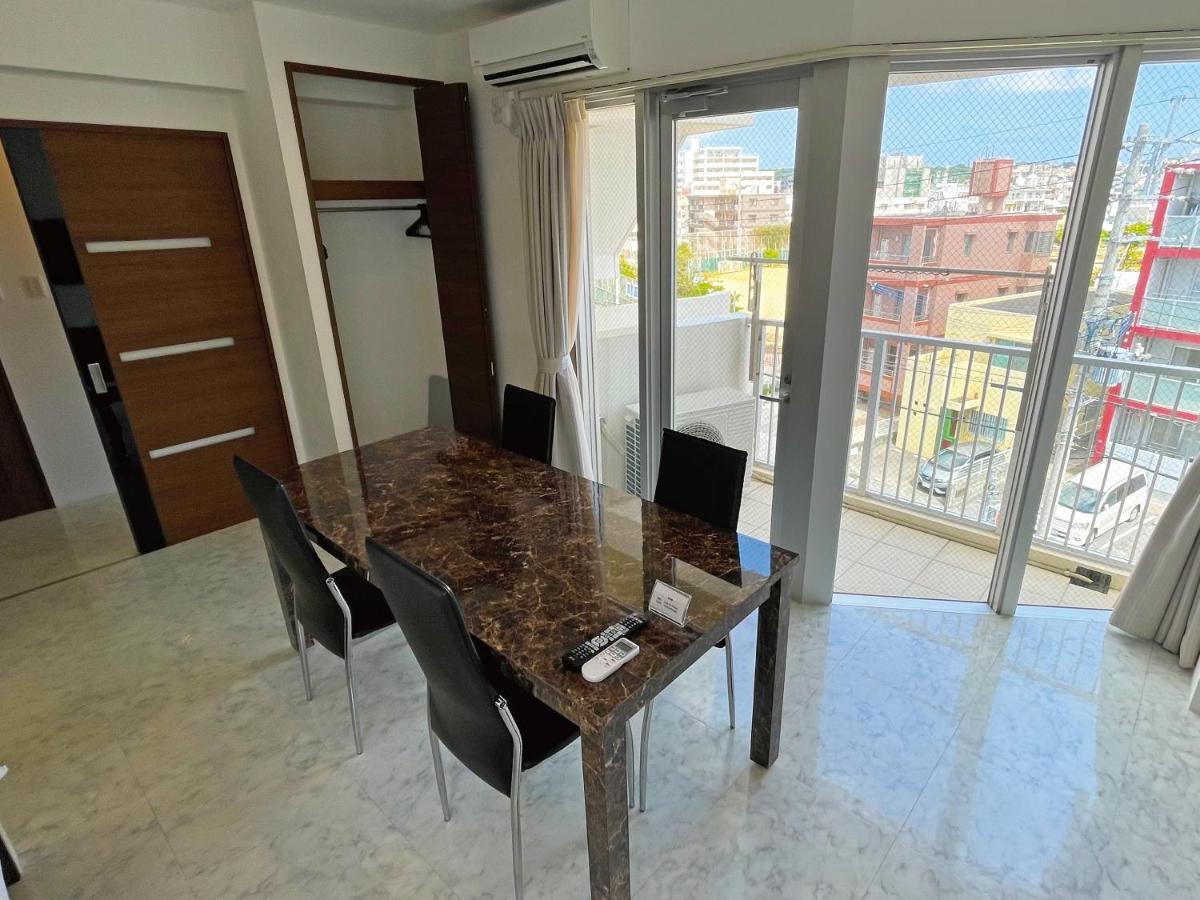 G-Ratis Omoromachi Aparthotel Наха Екстериор снимка