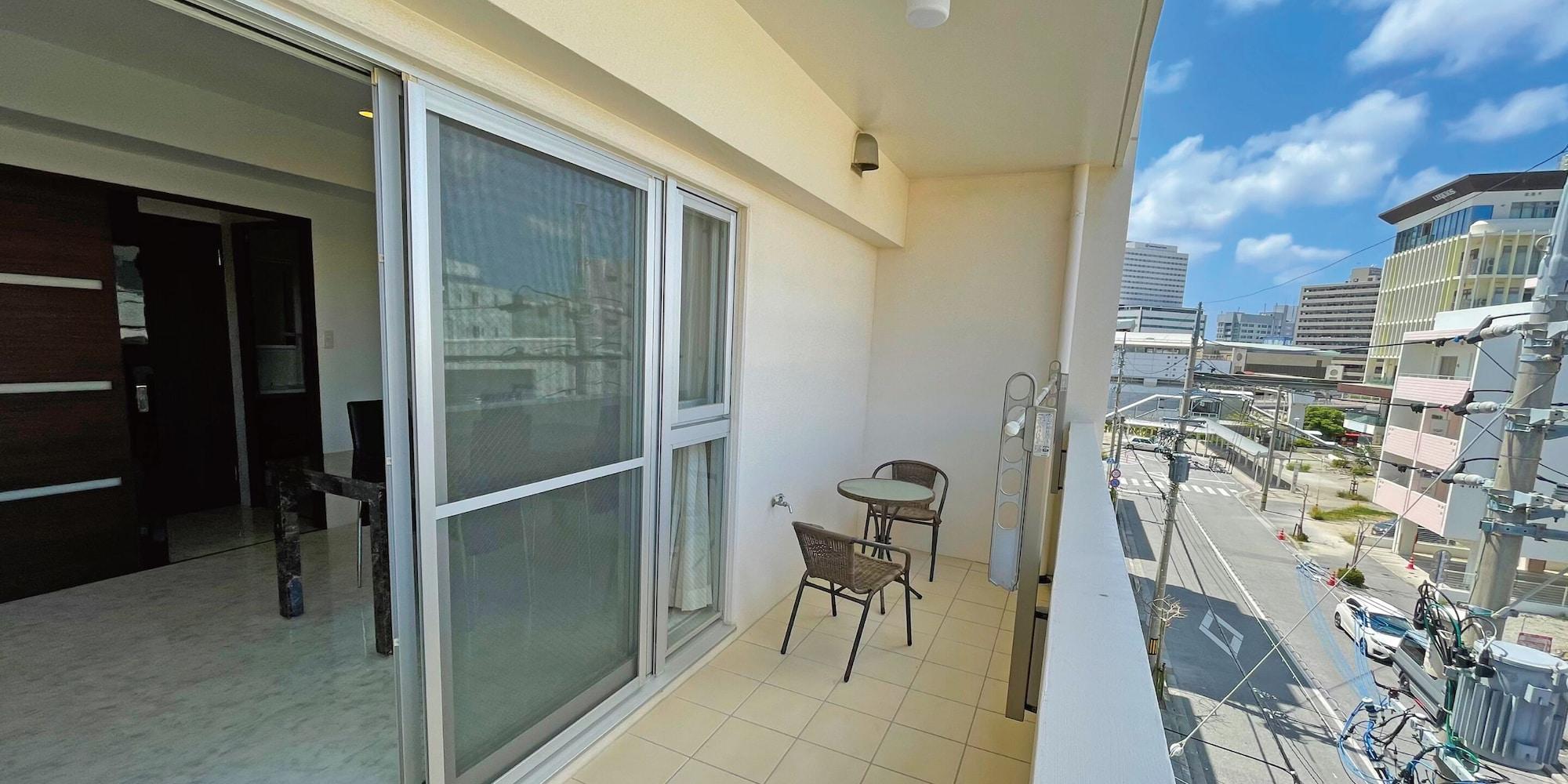 G-Ratis Omoromachi Aparthotel Наха Екстериор снимка